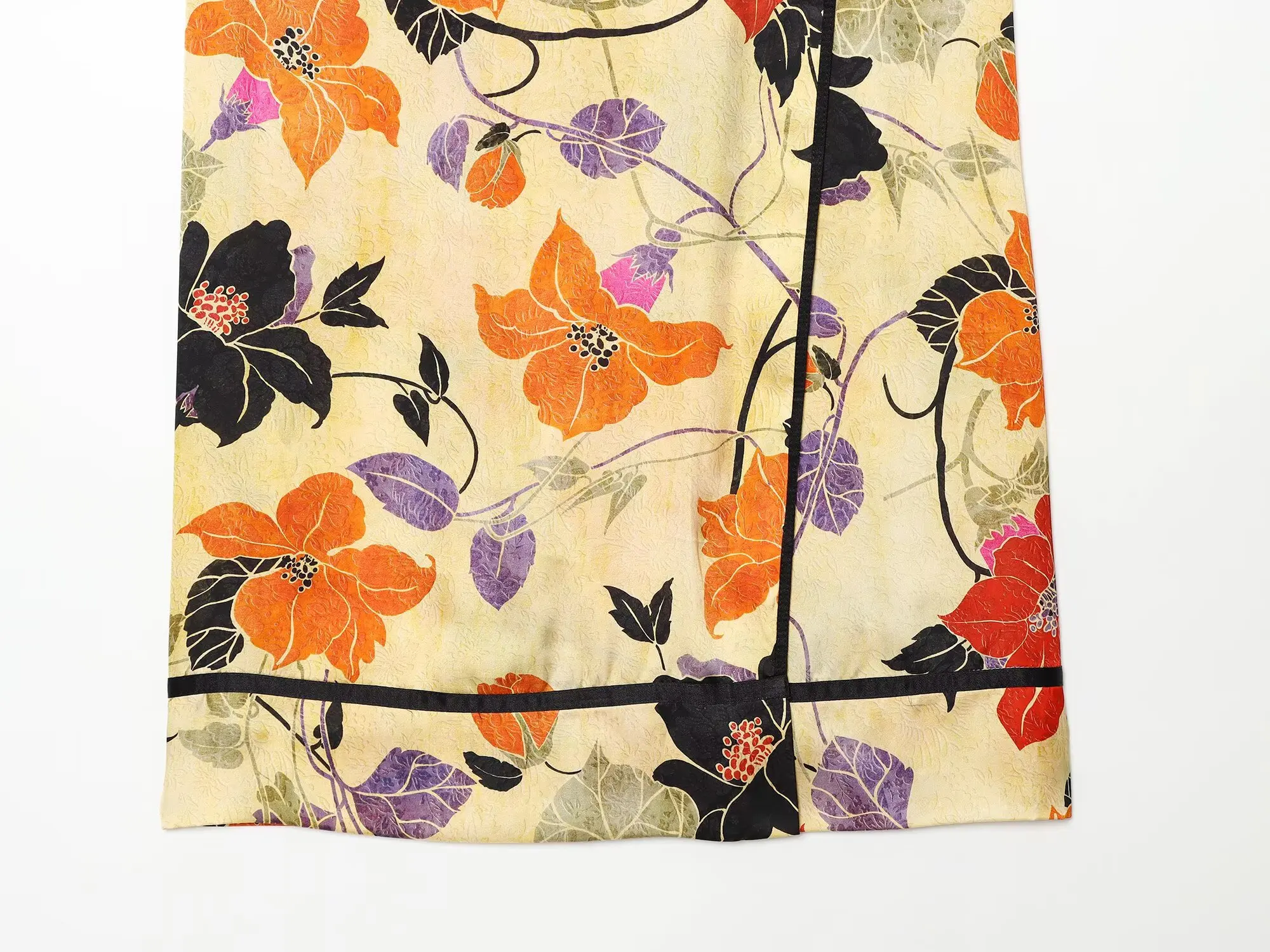 TFMLN Women Vintage Floral Print Midi Skirt Front Split Hem Straight High-Waisted 2026 Summer Pencil Skirt Chic Casual Lady New