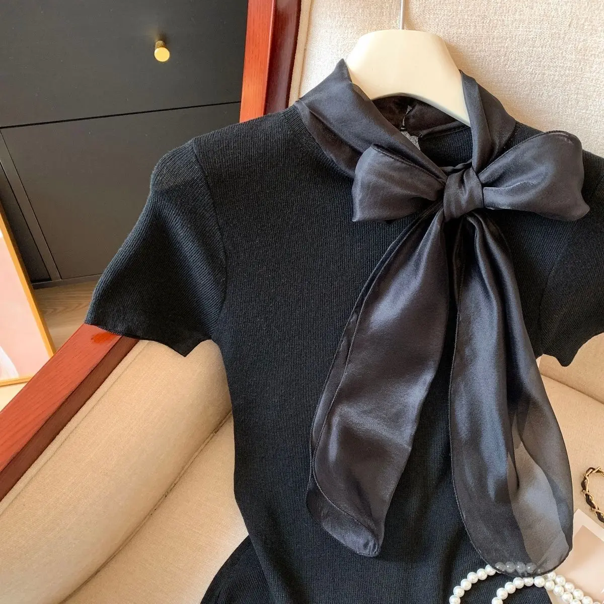 Knit Summer Short Sleeve Tee Women Elegant Luxury Bow Tied T Shirt Korean Sweet Work Wear Basic Plain Shirt Slim Fitted Pullover