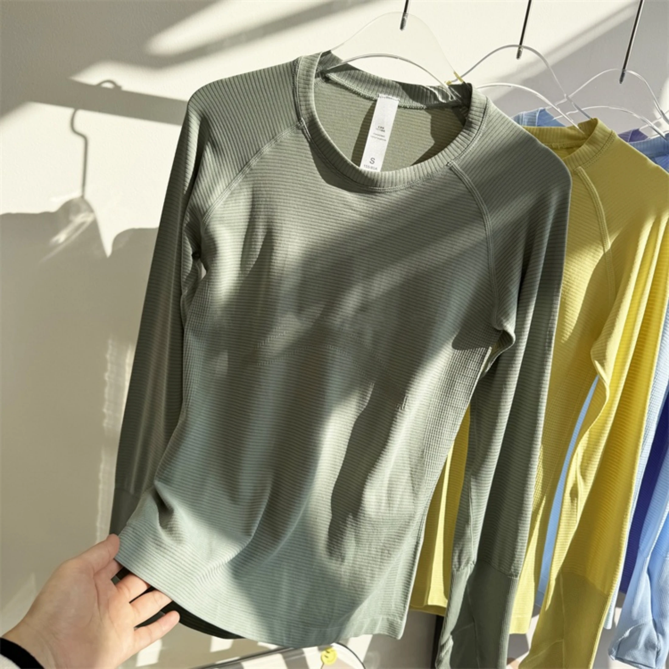 New Long Sleeve Yoga Shirt Top Women's Tight Fitness Wear Gym Clothes Sports Blouses Running Training Workout Pilates Yoga Shirt