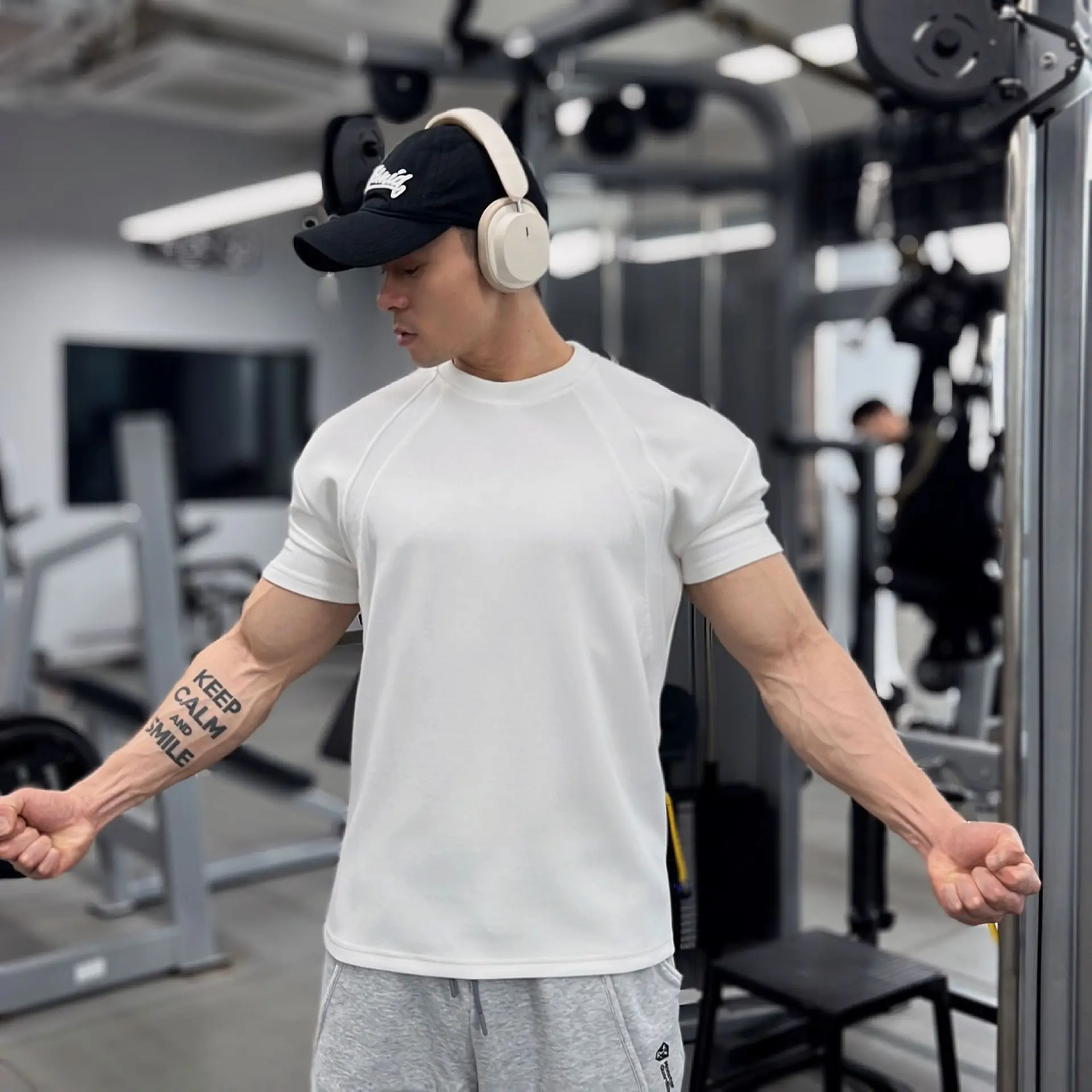 High Quality Autumn Men Long Sleeved T-Shirt Fashion Sport Round Collar Fitness Running Mesh Breathability Training T-Shirt Men