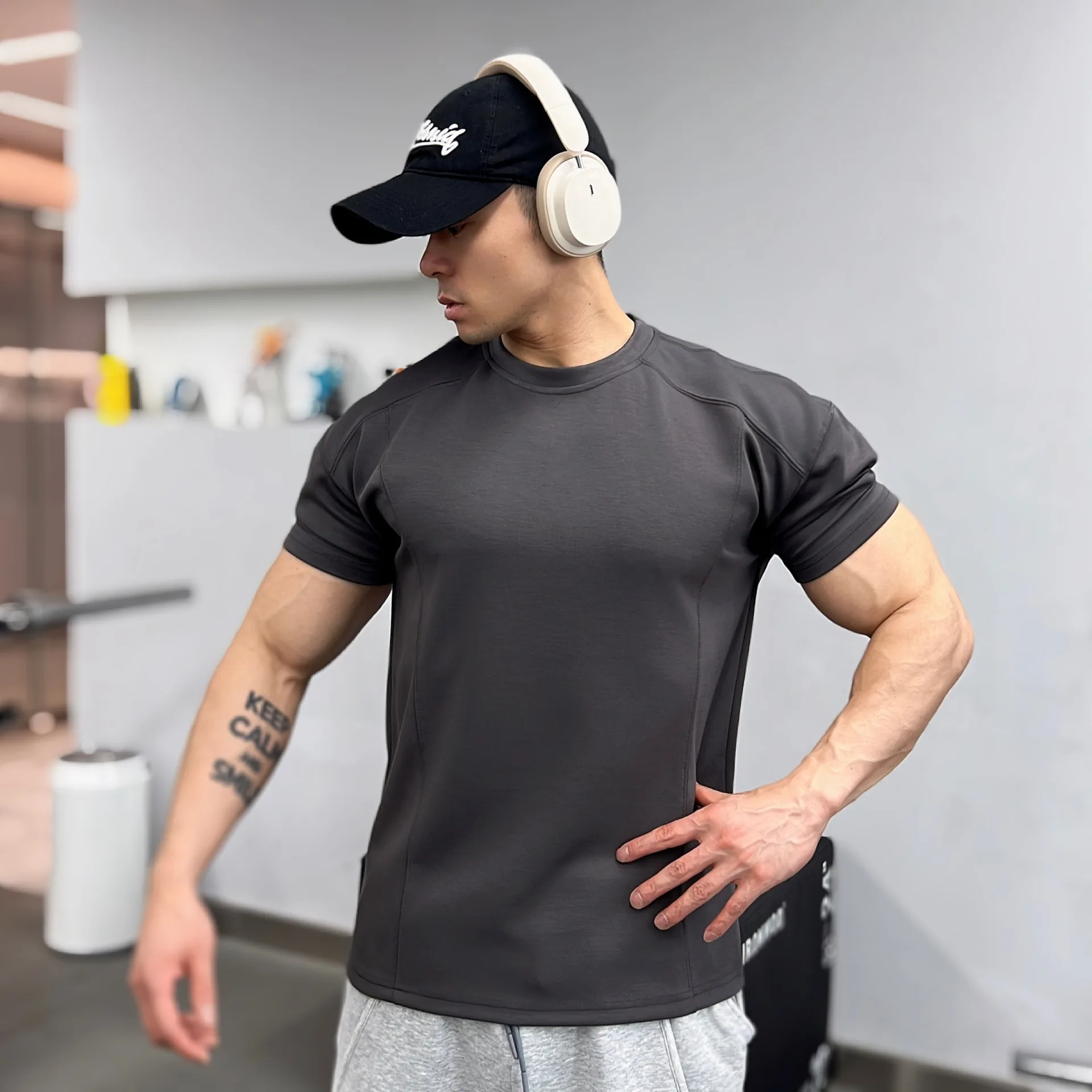 High Quality Autumn Men Long Sleeved T-Shirt Fashion Sport Round Collar Fitness Running Mesh Breathability Training T-Shirt Men