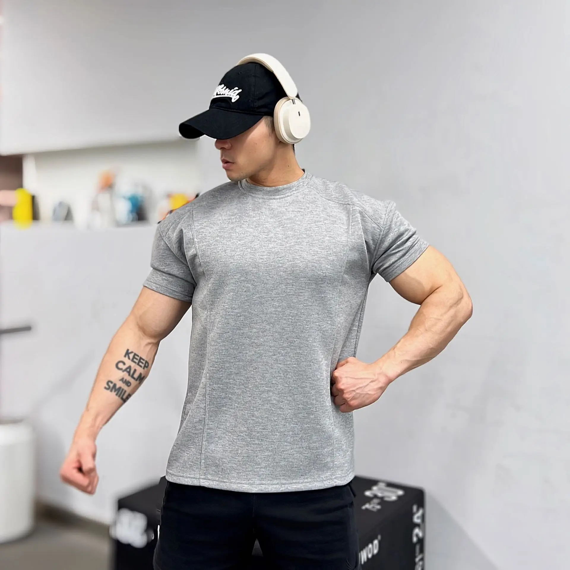 High Quality Autumn Men Long Sleeved T-Shirt Fashion Sport Round Collar Fitness Running Mesh Breathability Training T-Shirt Men