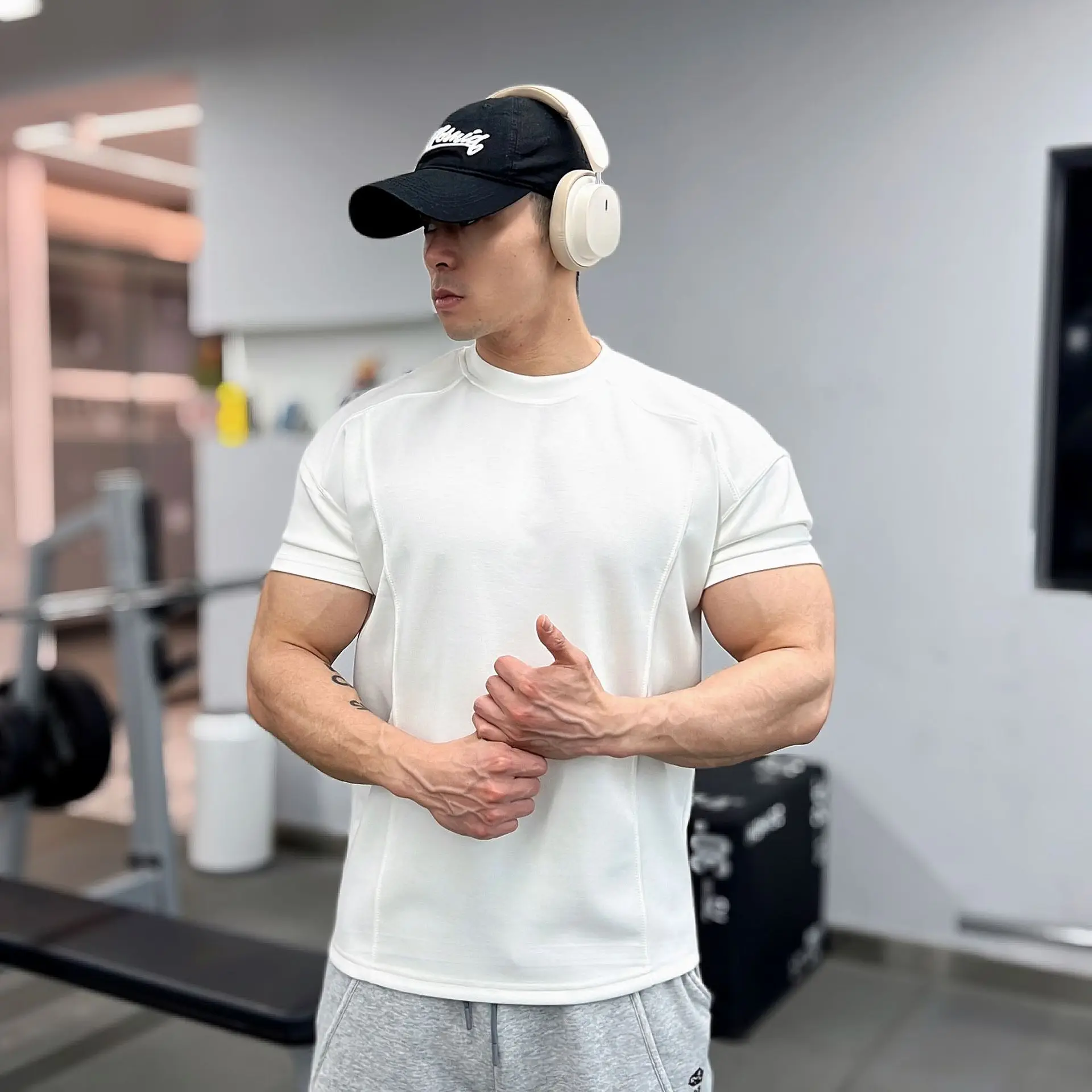 High Quality Autumn Men Long Sleeved T-Shirt Fashion Sport Round Collar Fitness Running Mesh Breathability Training T-Shirt Men