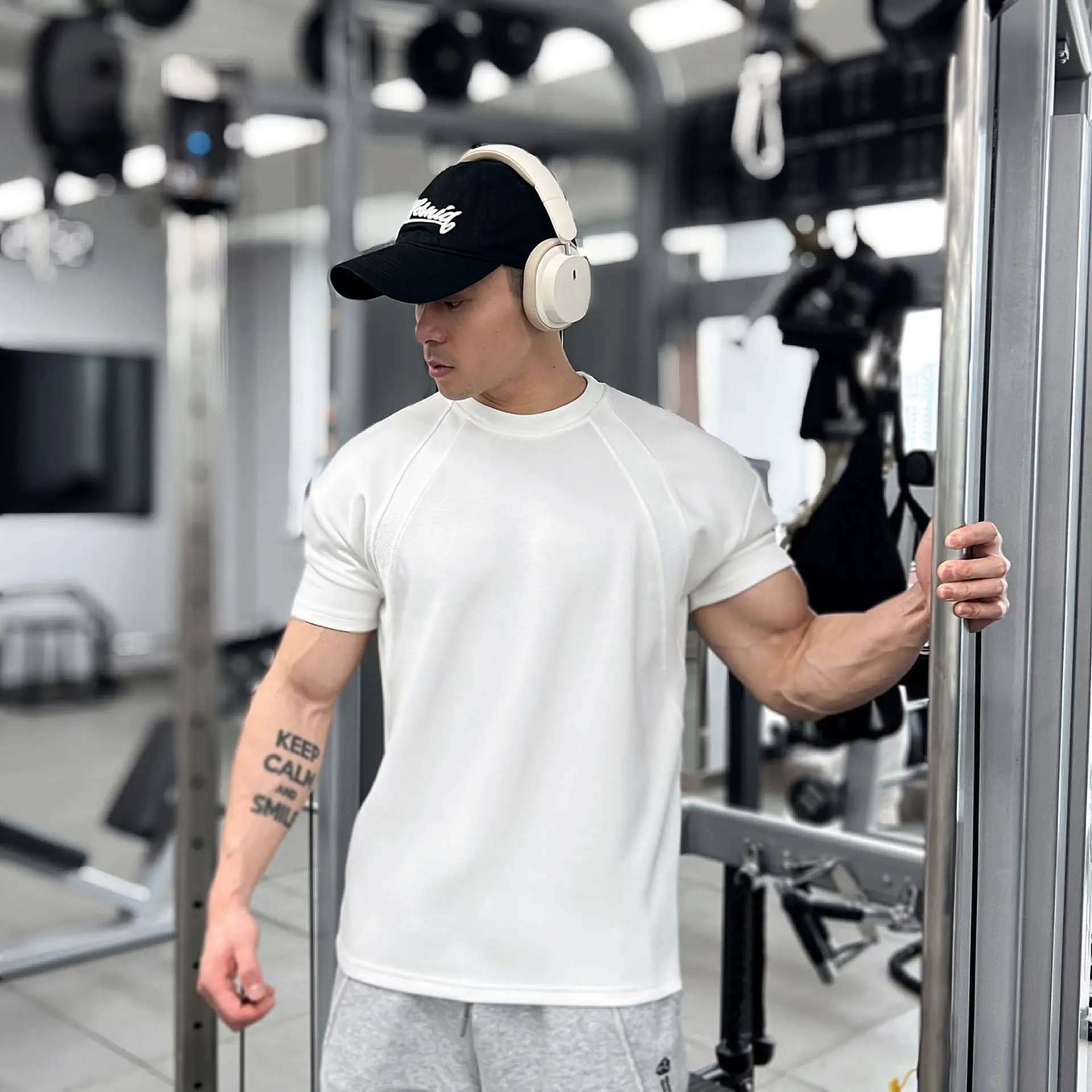 High Quality Autumn Men Long Sleeved T-Shirt Fashion Sport Round Collar Fitness Running Mesh Breathability Training T-Shirt Men