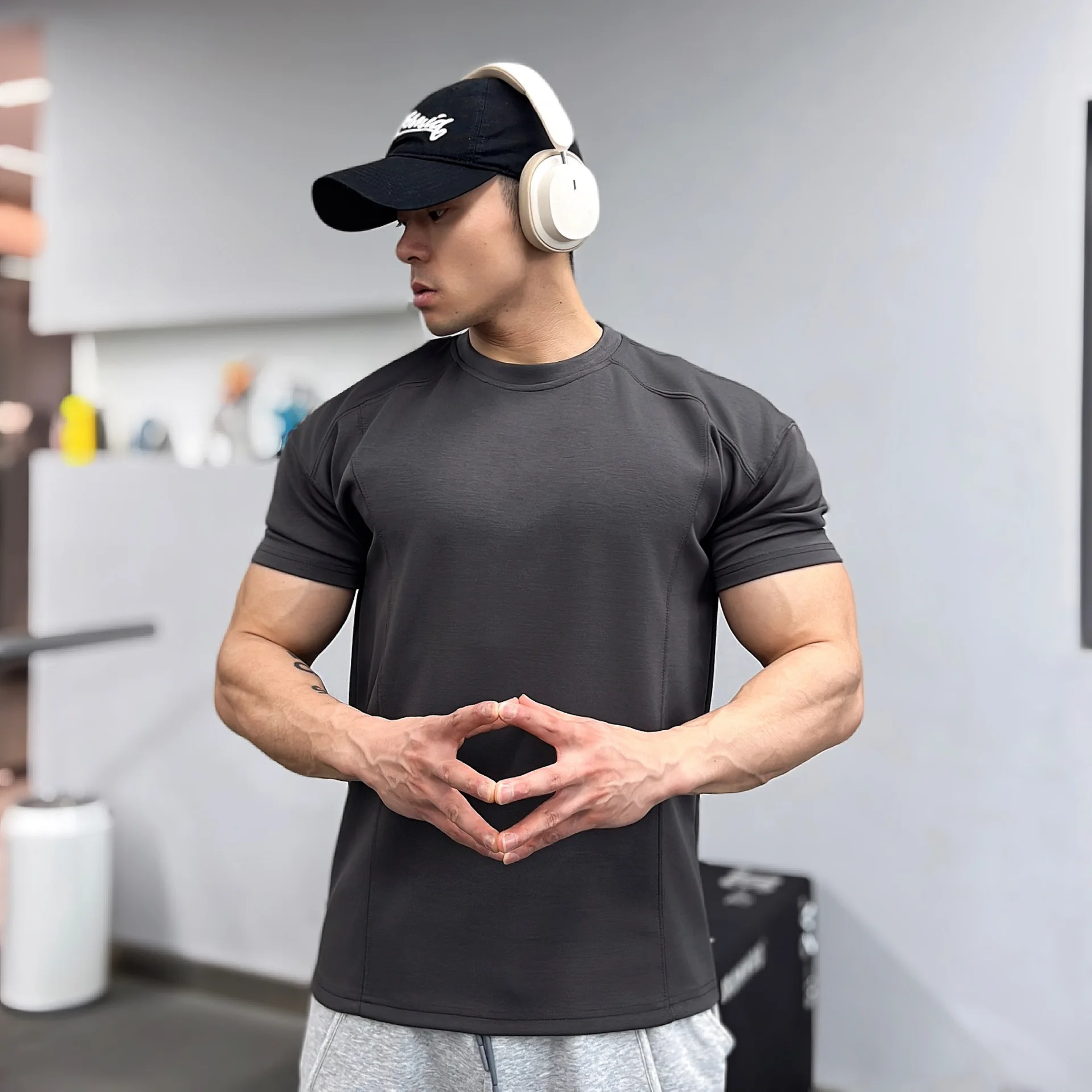 High Quality Autumn Men Long Sleeved T-Shirt Fashion Sport Round Collar Fitness Running Mesh Breathability Training T-Shirt Men