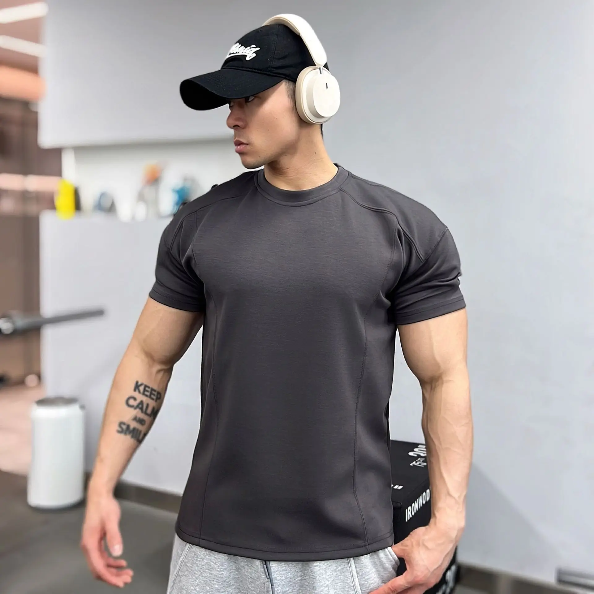 High Quality Autumn Men Long Sleeved T-Shirt Fashion Sport Round Collar Fitness Running Mesh Breathability Training T-Shirt Men