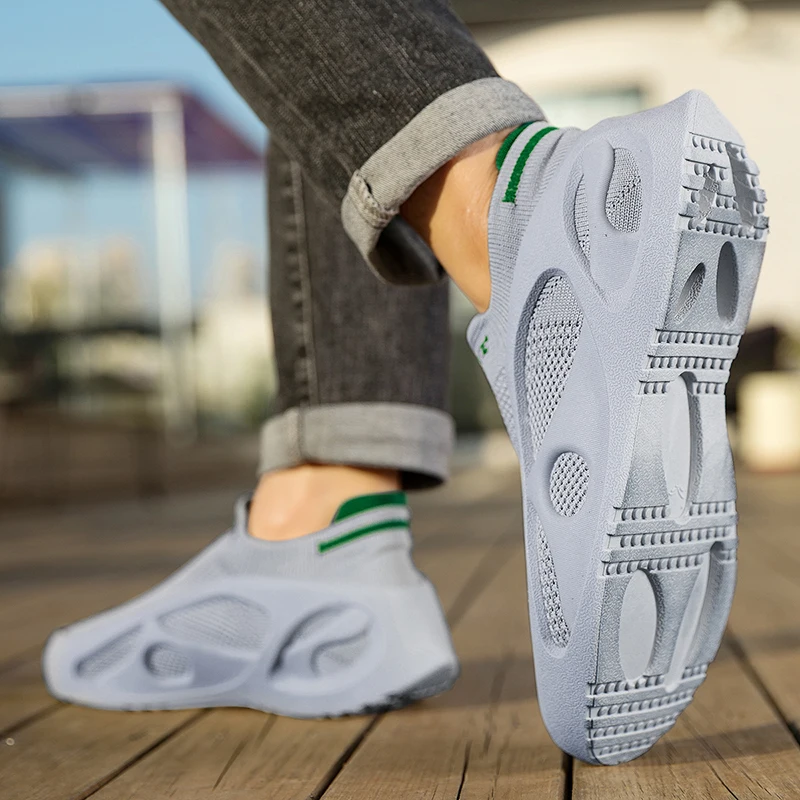 Men's Running Shoes Thin Mesh Breathable Slip-On Sports Sneaker Casual One-Step Socks Design for Comfort Tennis Shoes zapatillas