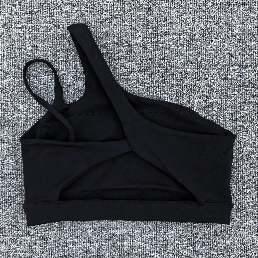 Women Shockproof Sport Bra Women's Beautiful Back Gym Sports Underwear Women Oblique Shoulder Straps Running Fitness Yoga Bra ﻿