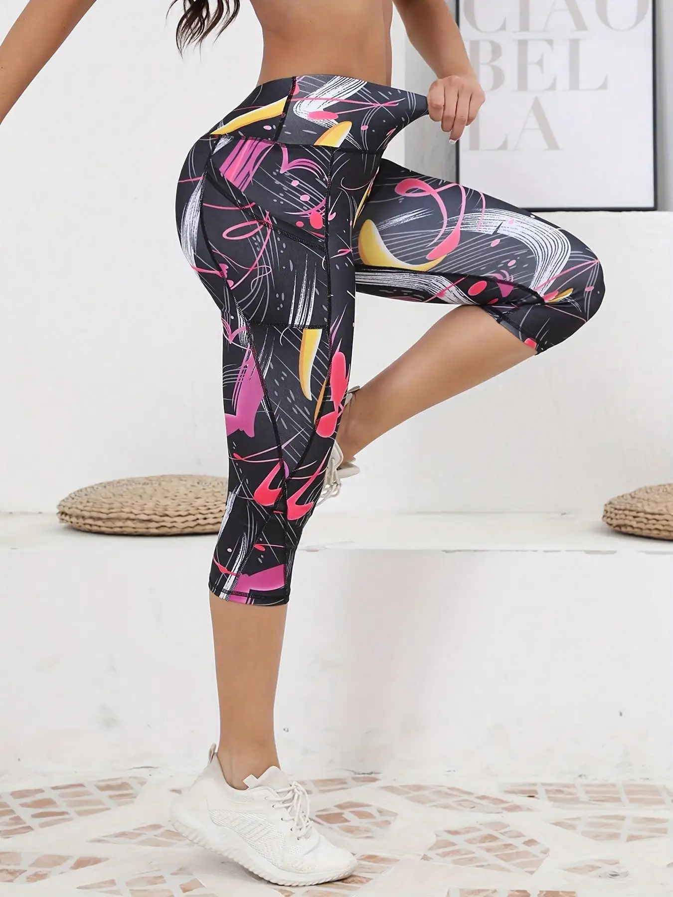 Printed Women's Leggings with Pockets High Waist Yoga Pants Fitness Running Exercise Leggings