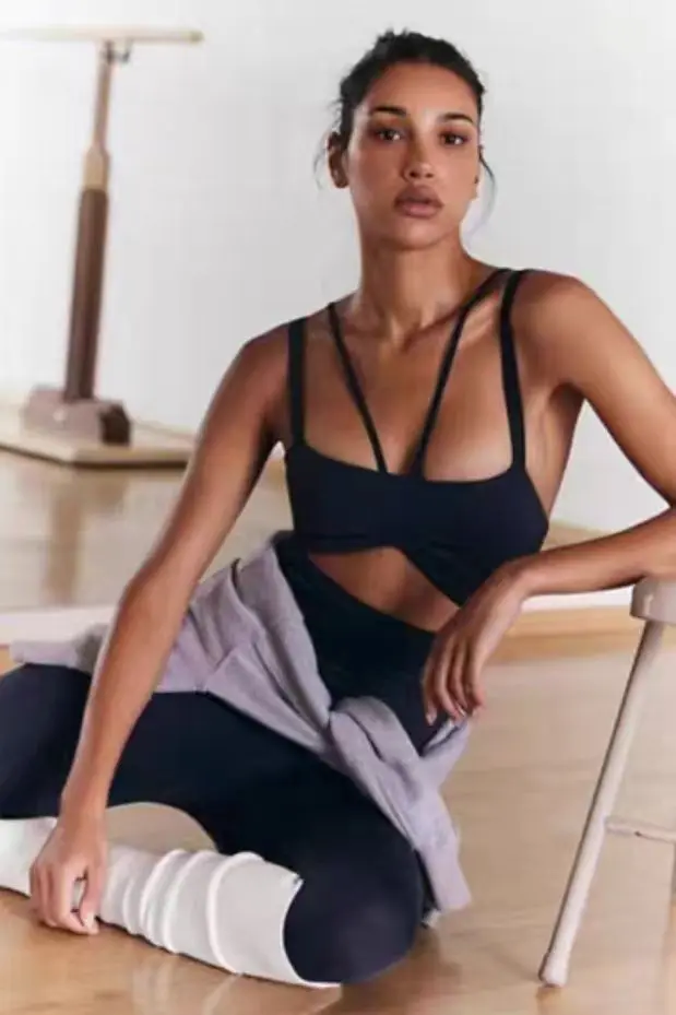 Sexy Hollow Scrunch Women Gym Sport Jumpsuit Raises Butt Female Yoga Fitness Overalls Outfits High Intensity Training Gym Romper