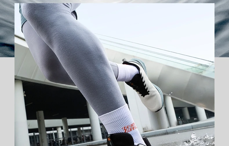 361 Degrees Fengyi Rainblock Men Running Shoes Water Repellent Anti-Slip Grippy Cushioning Airy Male Sneakers 672532231