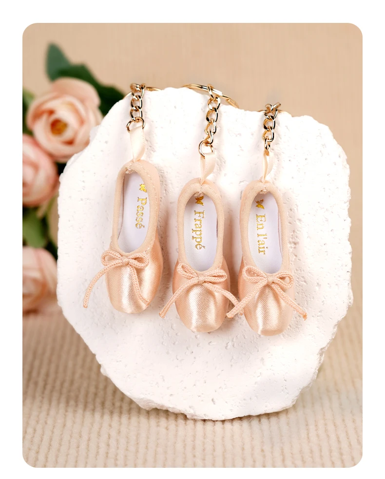 Girls Ballet Shoe Keychain Women Point Shoe Pedant Decoration for Dancer Ballerina Dance Bags Ballet Accessories Gifts Keyring