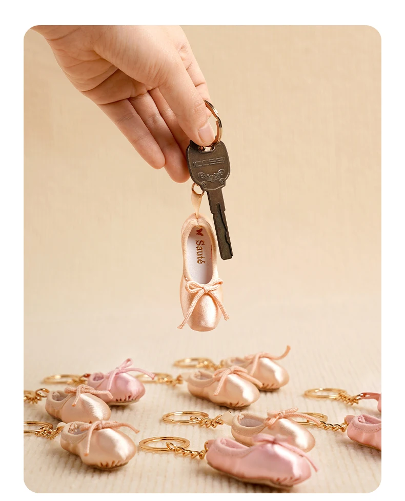Girls Ballet Shoe Keychain Women Point Shoe Pedant Decoration for Dancer Ballerina Dance Bags Ballet Accessories Gifts Keyring