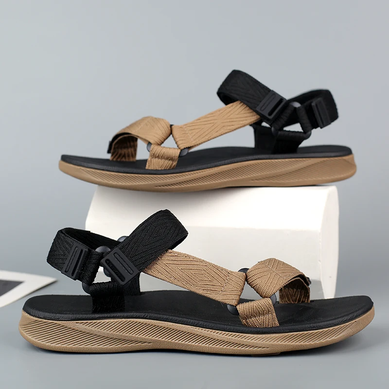 Classic Black Men's Outdoor Casual Sandals Anti-Slip Breathable Beach Holiday Sports Sandals for Summer Walking Size 40-45