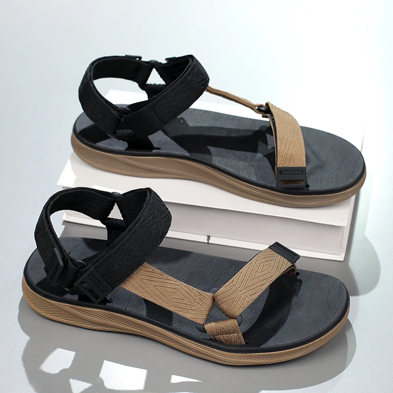 Classic Black Men's Outdoor Casual Sandals Anti-Slip Breathable Beach Holiday Sports Sandals for Summer Walking Size 40-45