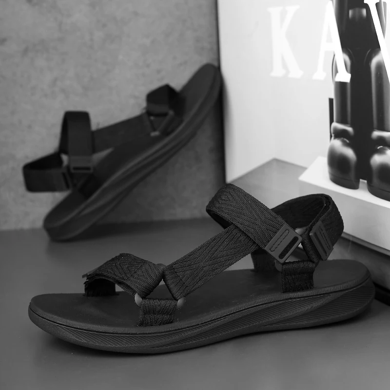 Classic Black Men's Outdoor Casual Sandals Anti-Slip Breathable Beach Holiday Sports Sandals for Summer Walking Size 40-45