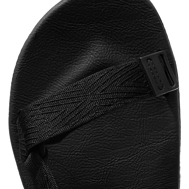 Classic Black Men's Outdoor Casual Sandals Anti-Slip Breathable Beach Holiday Sports Sandals for Summer Walking Size 40-45