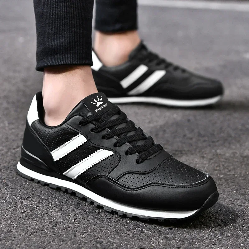 Autumn Sports Shoes Men's Flat Running White Durable Classic Casual Shoes Low Cut Trendy Fashionable Hiking and Walking Shoes
