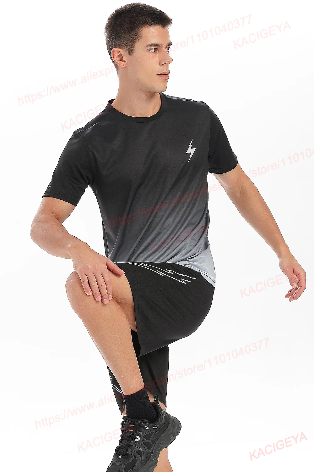 Man Gym Sets Outdoor Running Sports 2Pcs Summer Men Tshirt Tennis Shorts Breathable Fashion Quick Drying Prints Causal Suit