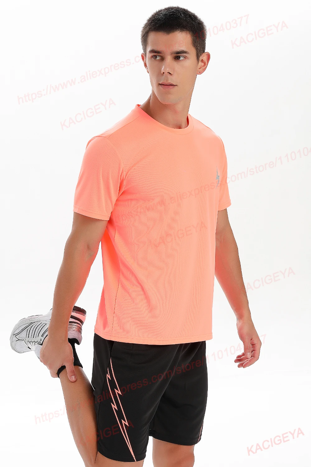 Man Gym Sets Outdoor Running Sports 2Pcs Summer Men Tshirt Tennis Shorts Breathable Fashion Quick Drying Prints Causal Suit