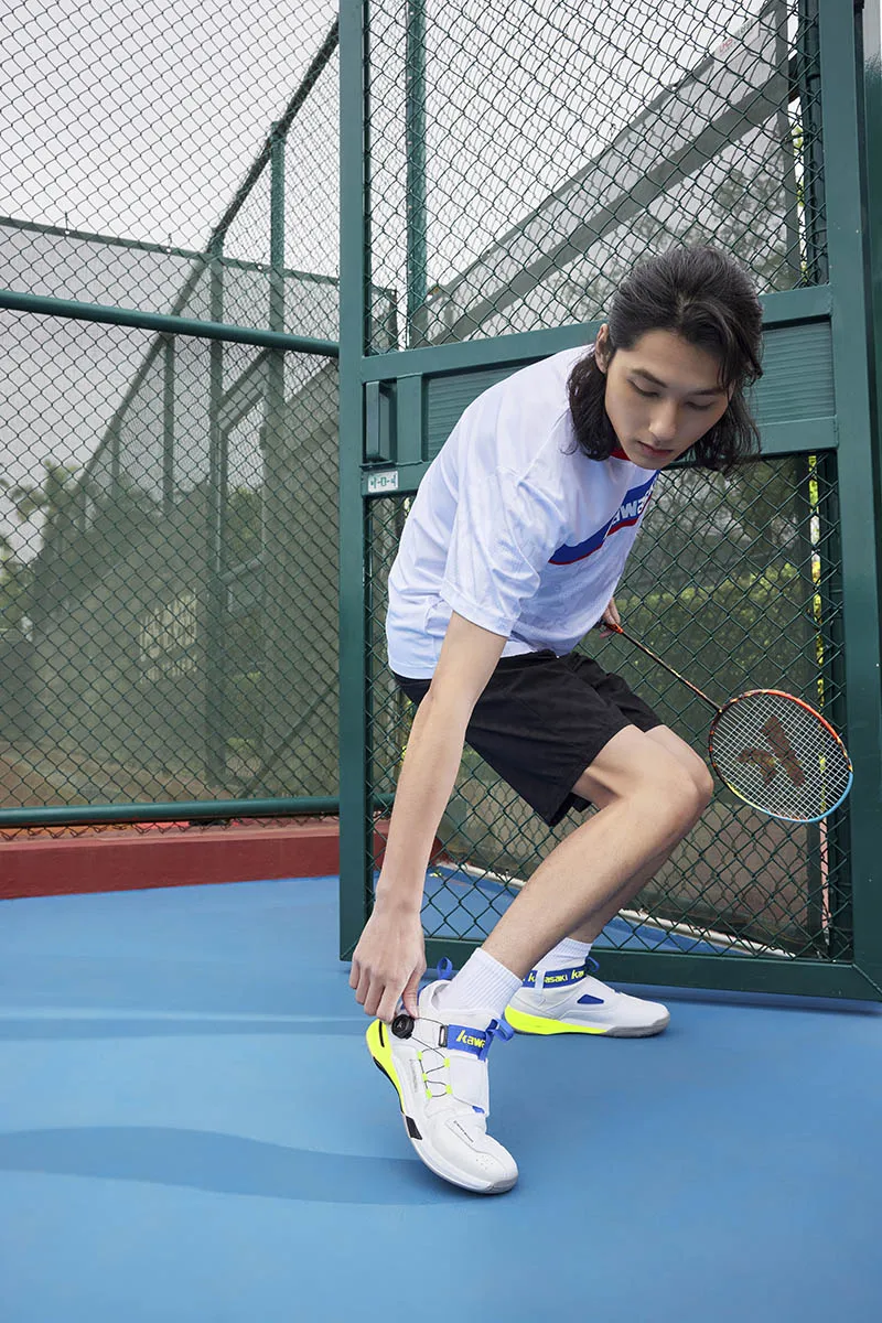 Kawasaki King Series 2.0 Professional Badminton Shoes For Men Women Anti-Twist Sports Original Men's Tennis Shoes Sneakers A3311