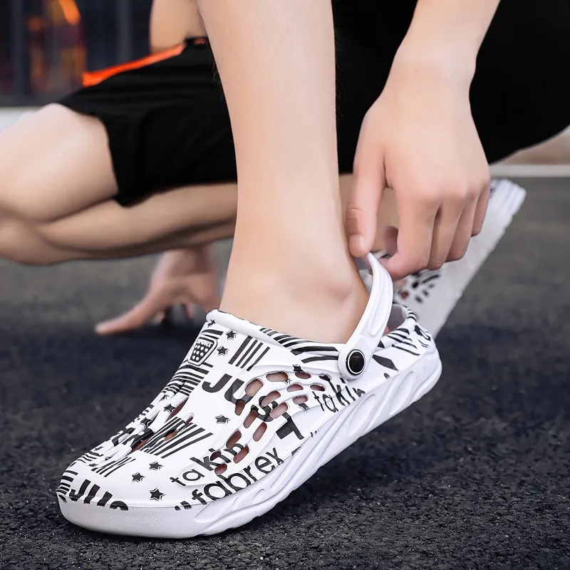 Men Women Sandals Breathable Home Slippers Outdoor Fashion Casual Sneakers Garden Clogs Trekking Shoes