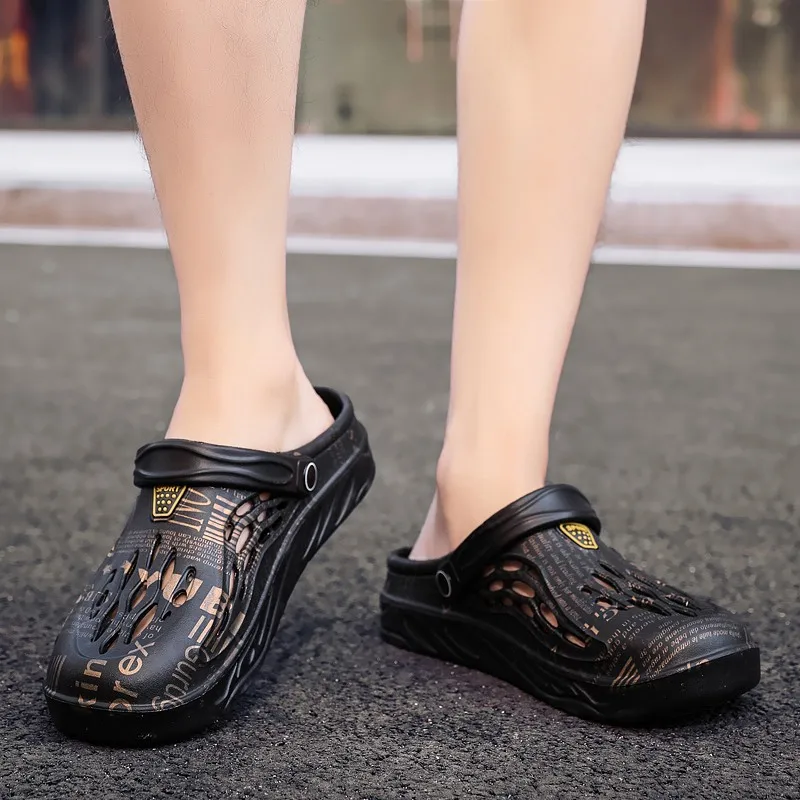 Men Women Sandals Breathable Home Slippers Outdoor Fashion Casual Sneakers Garden Clogs Trekking Shoes