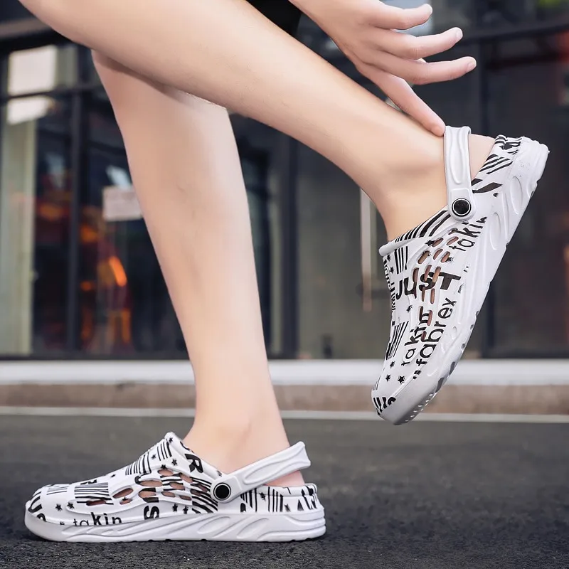Men Women Sandals Breathable Home Slippers Outdoor Fashion Casual Sneakers Garden Clogs Trekking Shoes