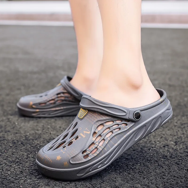 Men Women Sandals Breathable Home Slippers Outdoor Fashion Casual Sneakers Garden Clogs Trekking Shoes