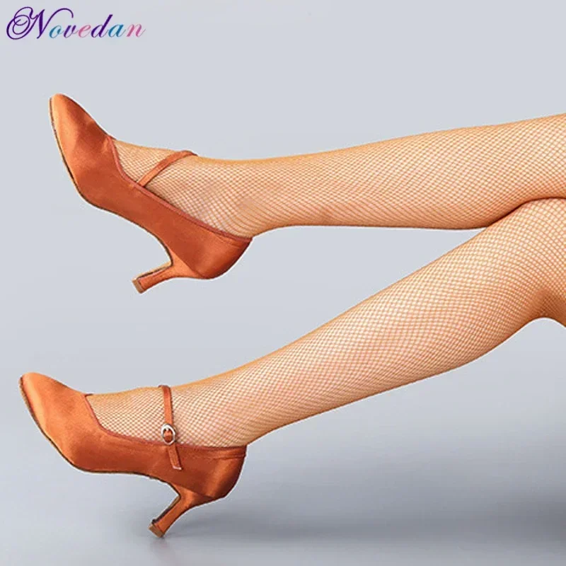 Standard Dance Shoes Women High Heels Ladies Satin Ballroom Dance Shoes Closed Toe Modern Quickstep Foxtrot Waltz Dance Shoes