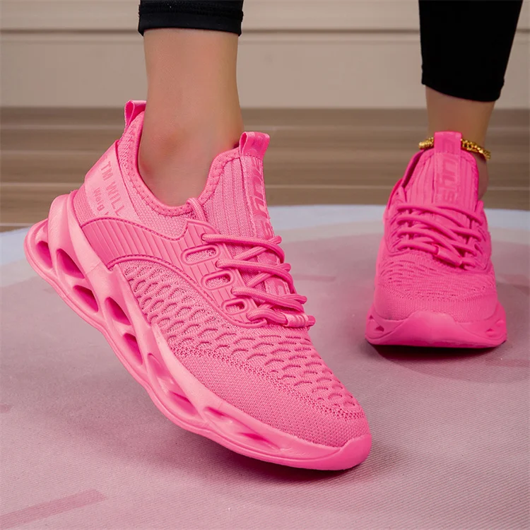 2025 Fashion Red Casual Sneakers Women Men Blade Shoes Big Size 45 Light Breathable Sports Shoes for Men Mesh Running Sneakers