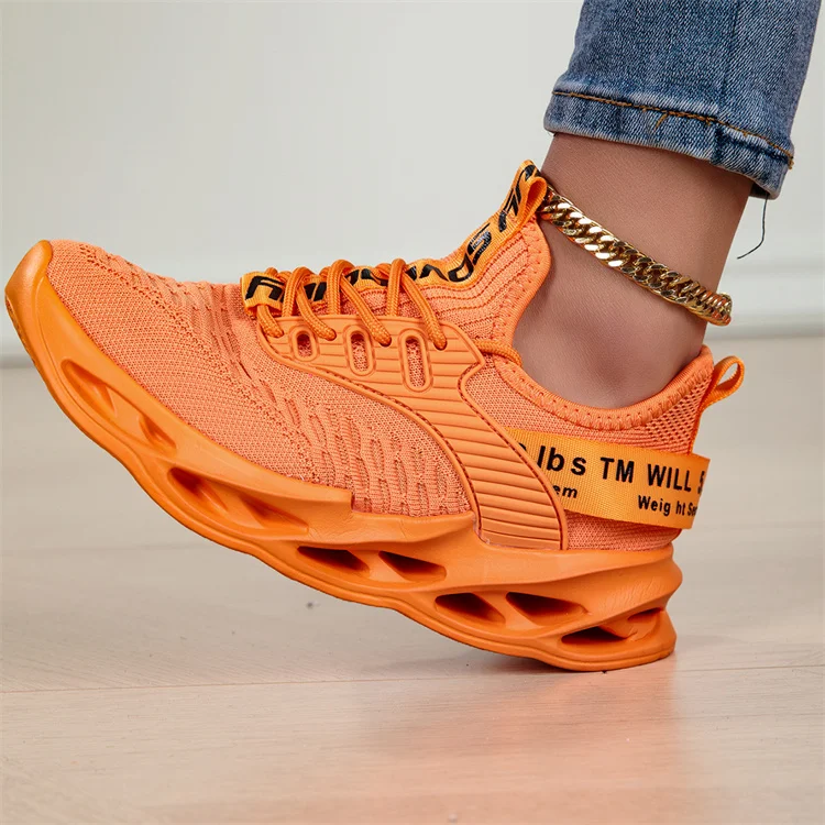 2025 Fashion Red Casual Sneakers Women Men Blade Shoes Big Size 45 Light Breathable Sports Shoes for Men Mesh Running Sneakers