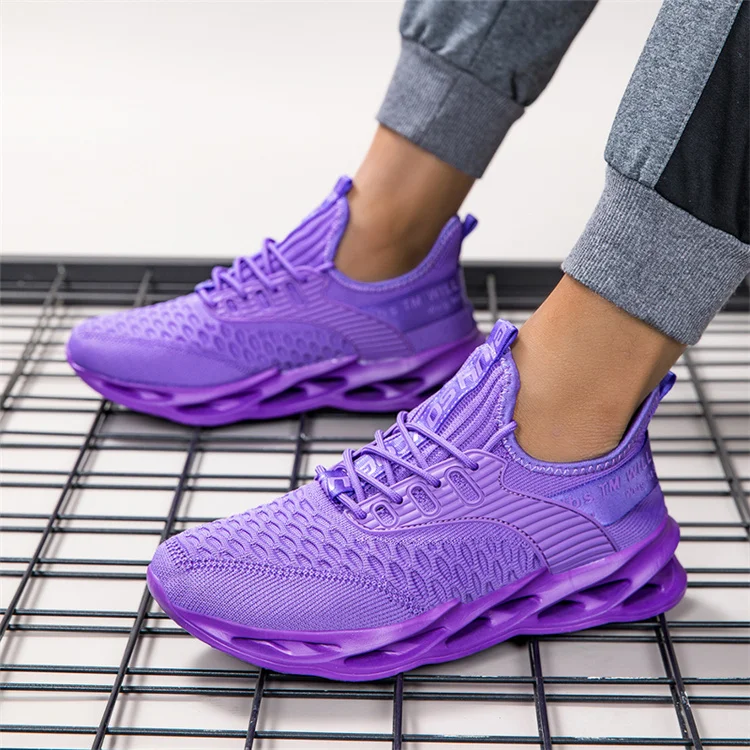 2025 Fashion Red Casual Sneakers Women Men Blade Shoes Big Size 45 Light Breathable Sports Shoes for Men Mesh Running Sneakers