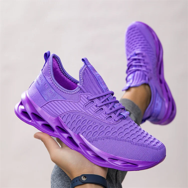 2025 Fashion Red Casual Sneakers Women Men Blade Shoes Big Size 45 Light Breathable Sports Shoes for Men Mesh Running Sneakers