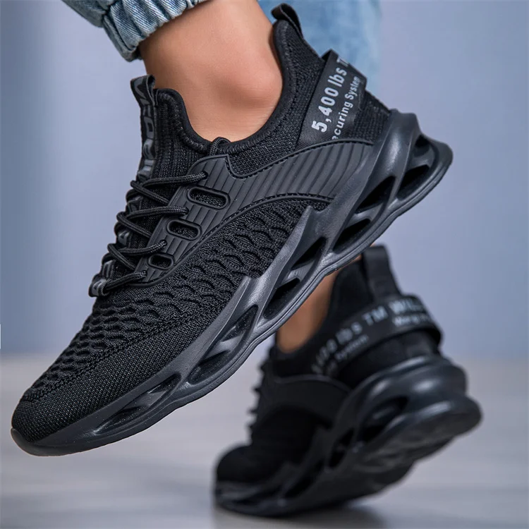2025 Fashion Red Casual Sneakers Women Men Blade Shoes Big Size 45 Light Breathable Sports Shoes for Men Mesh Running Sneakers