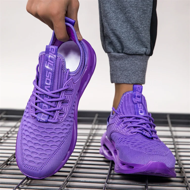 2025 Fashion Red Casual Sneakers Women Men Blade Shoes Big Size 45 Light Breathable Sports Shoes for Men Mesh Running Sneakers
