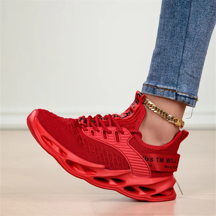 2025 Fashion Red Casual Sneakers Women Men Blade Shoes Big Size 45 Light Breathable Sports Shoes for Men Mesh Running Sneakers