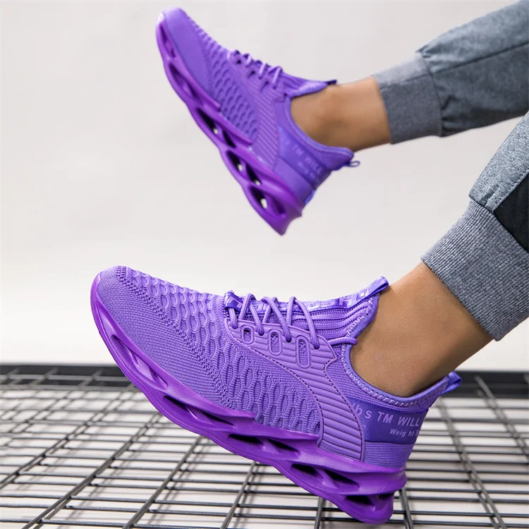 2025 Fashion Red Casual Sneakers Women Men Blade Shoes Big Size 45 Light Breathable Sports Shoes for Men Mesh Running Sneakers