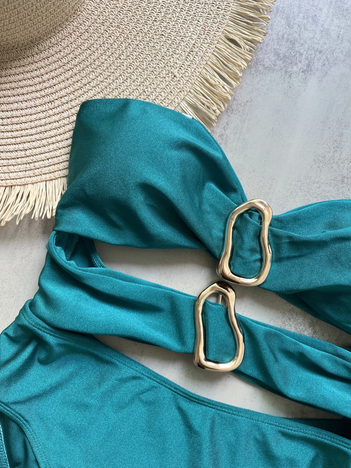 3 Colors Sexy Metal Rings Cut Out Women Swimwear One Piece Swimsuit Female Bandeau High Leg Cut Bather Bathing Suit Swim B026D