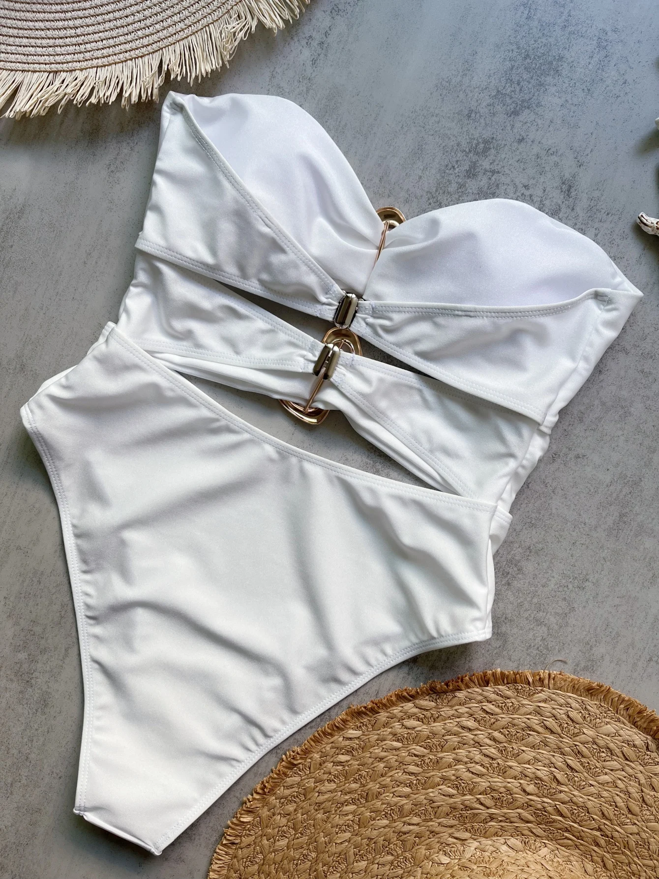 3 Colors Sexy Metal Rings Cut Out Women Swimwear One Piece Swimsuit Female Bandeau High Leg Cut Bather Bathing Suit Swim B026D