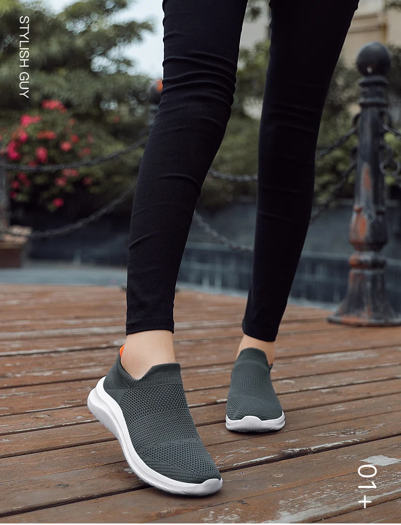 Unisex Men Women Casual Shoes Soft Sole Slip-On Men Sneakers Women Running Shoes Men Lightweight Loafers Walking Male Footwear