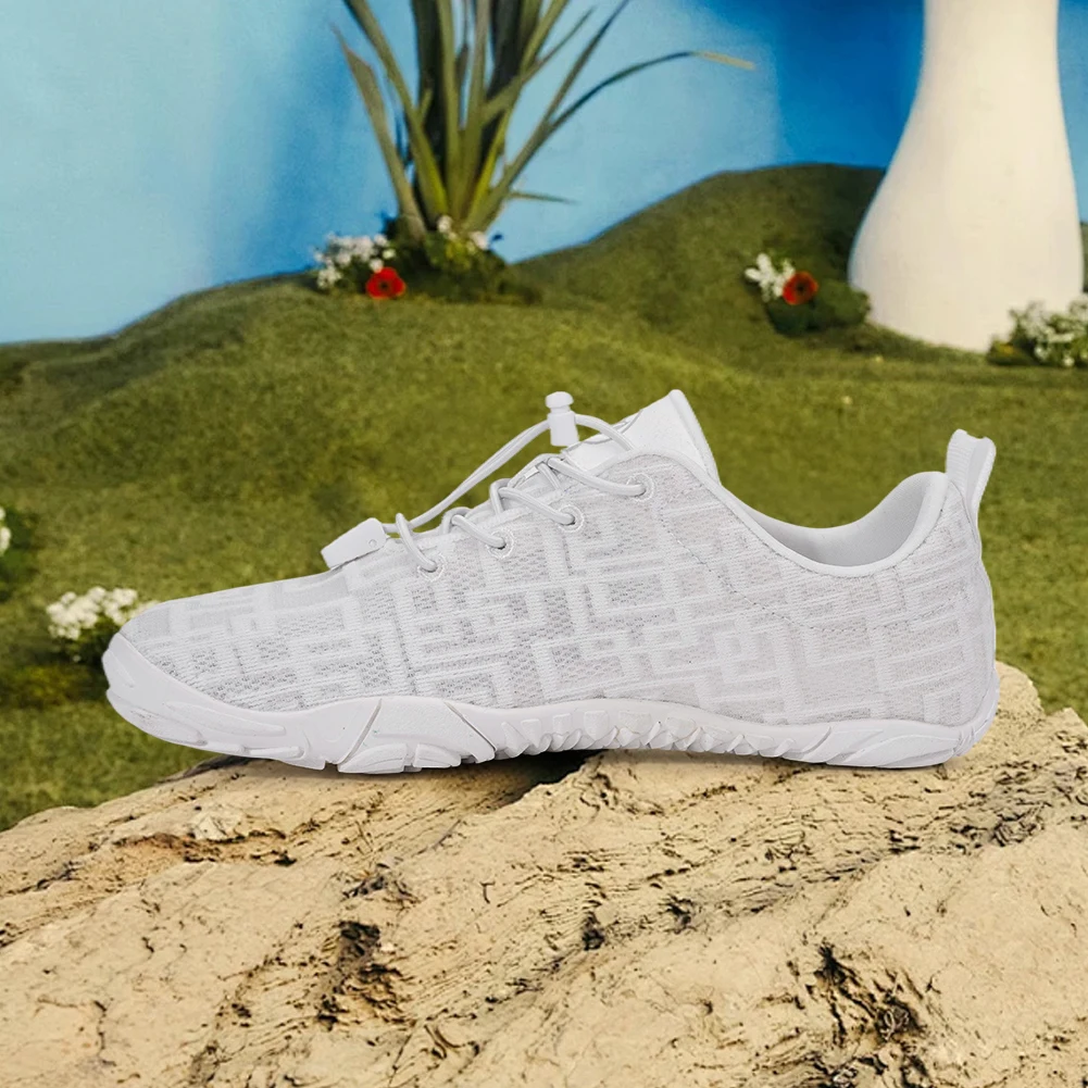 Unisex Water Shoes Non Slip Barefoot Beach Shoes Quick Drying Casual Wading Shoes Breathable Gym Sneakers for Water Sports