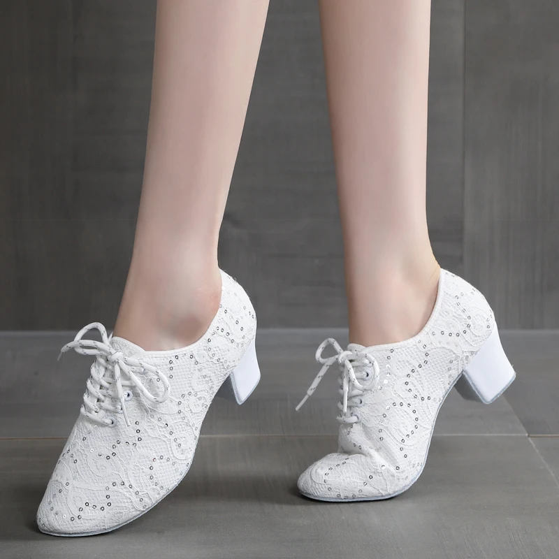 White Latin Dance Shoes Women Adult Indoor Soft Soles Professional Square Modern Dance Sneakers Women Jazz Dancing Shoes Black