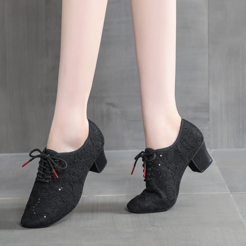 White Latin Dance Shoes Women Adult Indoor Soft Soles Professional Square Modern Dance Sneakers Women Jazz Dancing Shoes Black