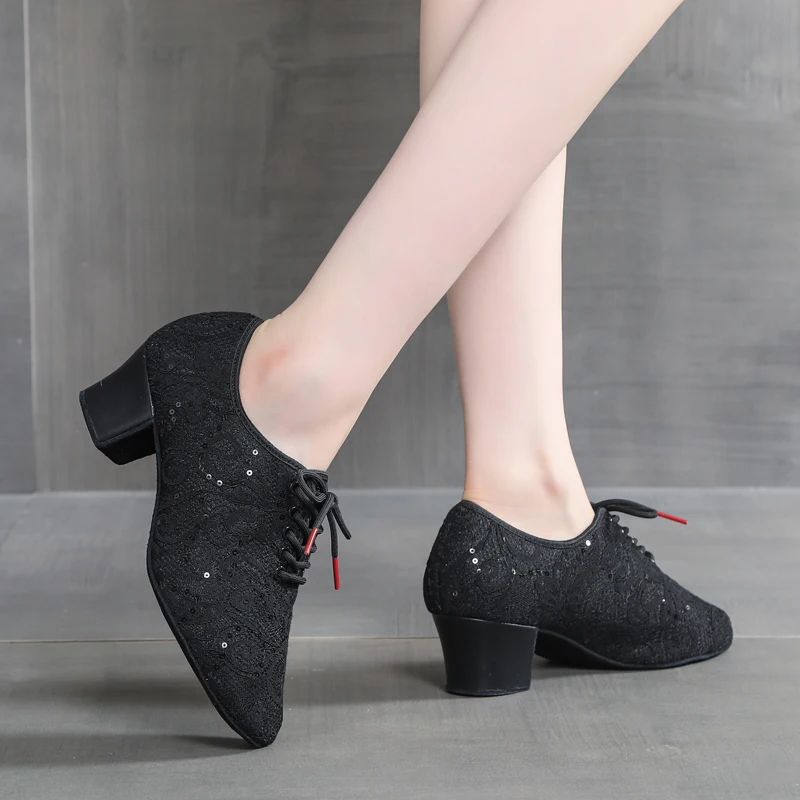 White Latin Dance Shoes Women Adult Indoor Soft Soles Professional Square Modern Dance Sneakers Women Jazz Dancing Shoes Black