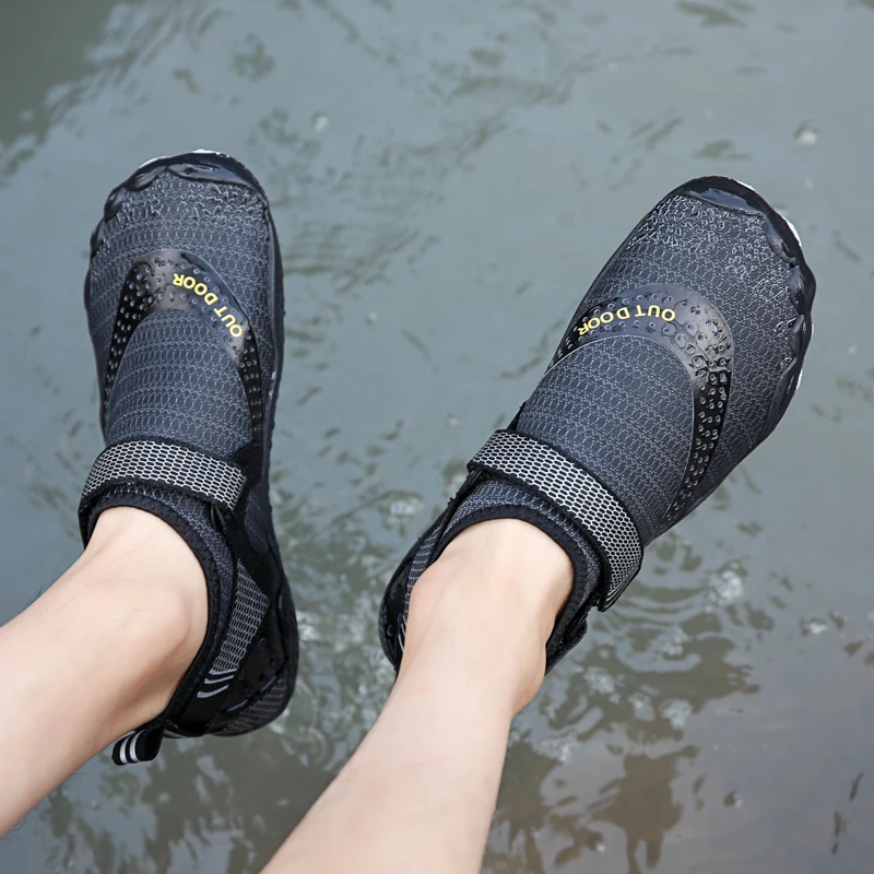 Men's Water Sneakers Swimming Beach Quick-Dry Wading Footwear Outdoor Upstream Shoes Breathable Barefoot Shoes Size 36-47