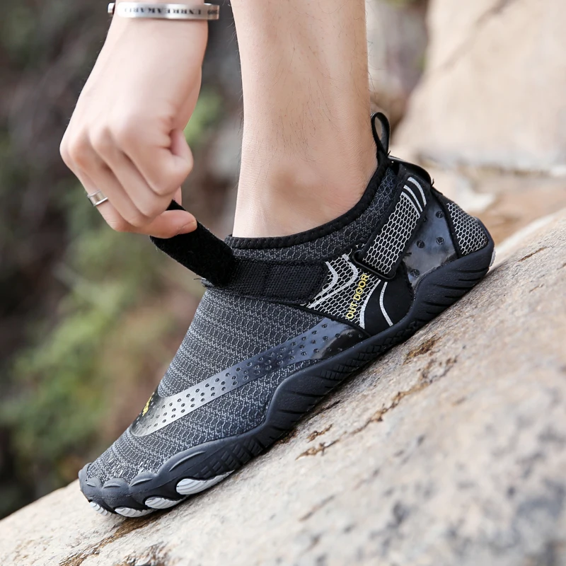 Men's Water Sneakers Swimming Beach Quick-Dry Wading Footwear Outdoor Upstream Shoes Breathable Barefoot Shoes Size 36-47