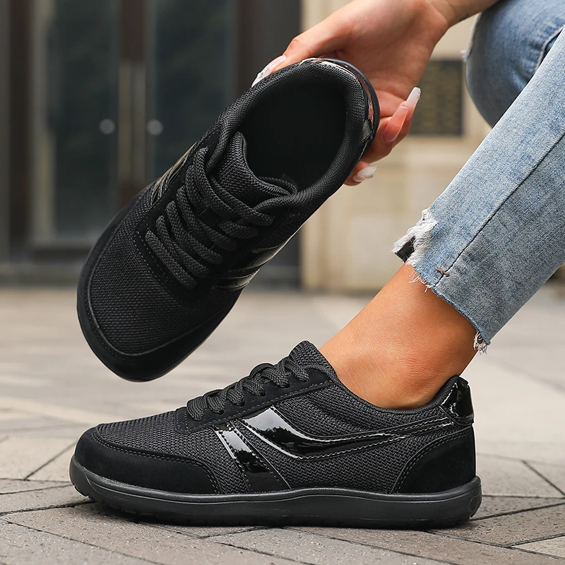 Women's Wide Toe Shoes Sneakers Barefoot Casual Wide Last Fashionable Canvas Black Flat Board Shoes Breathable Mesh Men's Shoes