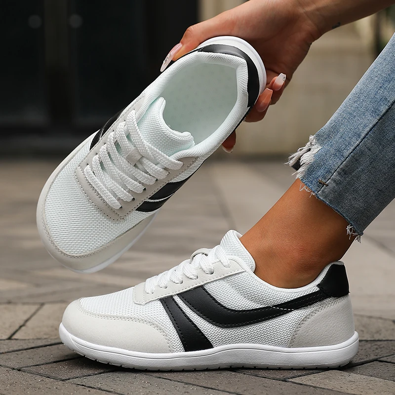 Women's Wide Toe Shoes Sneakers Barefoot Casual Wide Last Fashionable Canvas Black Flat Board Shoes Breathable Mesh Men's Shoes