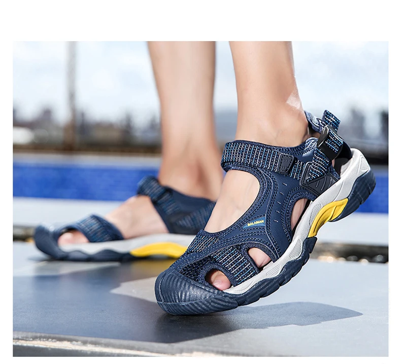 2025 Men's Women's Shoes Summer Outdoor Student Sandals Anti Slip Soft Bottom River Tracing Sports Flat Bottom Beach Shoes